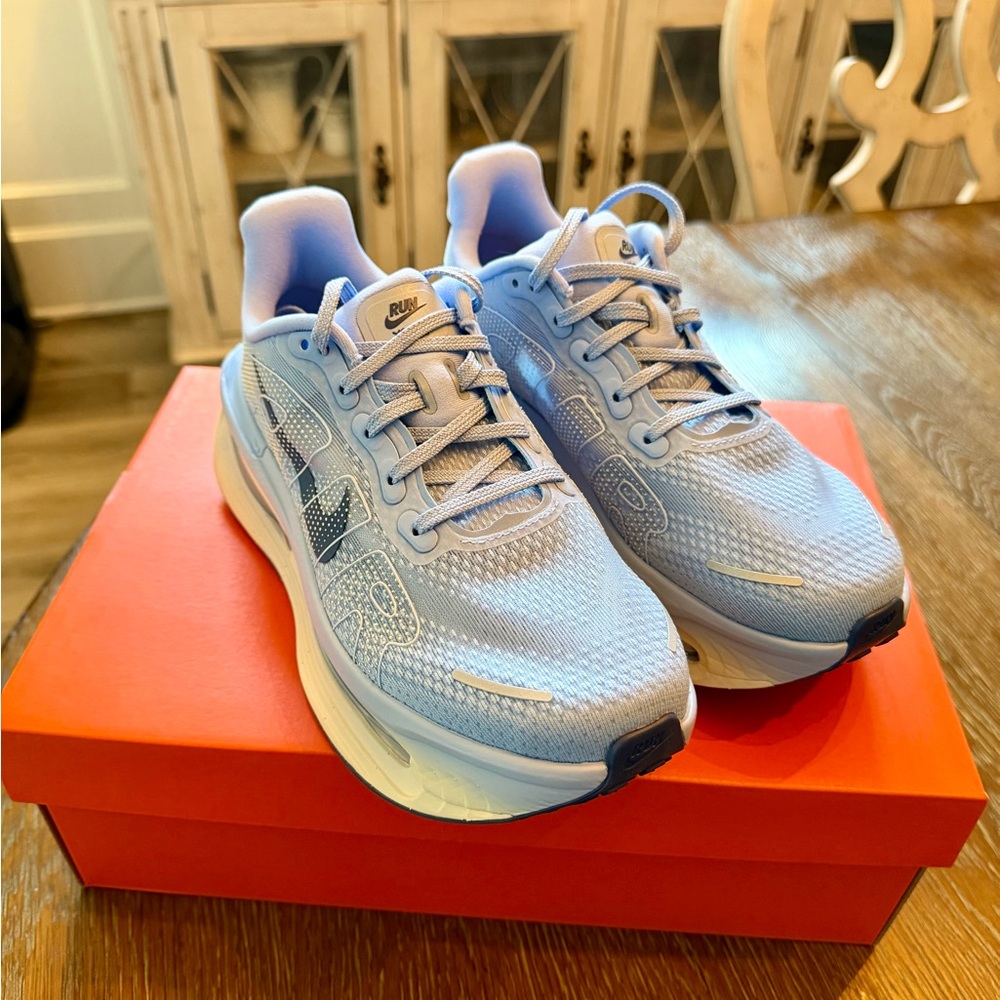 Nike Women's Vomero Premium